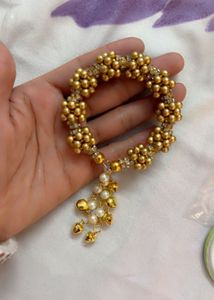 Elegant Gold Beaded Bracelet with Pearl Dangles