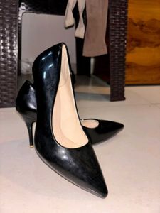 Classic Black Pointed Toe Heels
