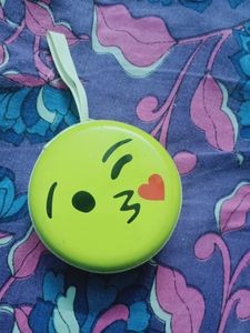 metal round pouch