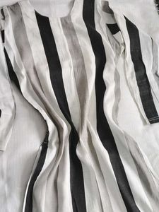 Striped Long Kurta with Lace 🩶