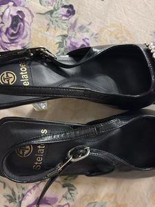 Chic Black Slingback Heels with Rhinestones