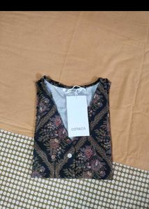 🎀Stylish V-Neck Sleeveless Printed Top🎀
