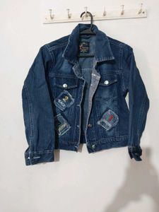 Stylish Denim Jacket with Patches