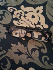 ONE READER POWER ADJUSTABLE GLASS