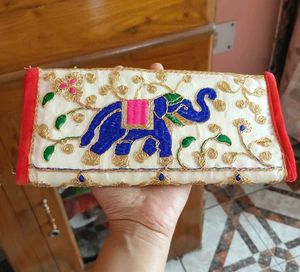 Beautiful Pack of 2 - Sling bag & Clutch