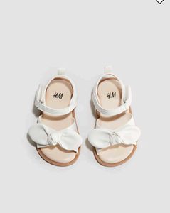 Cute White Bow Sandals
