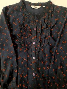 Chic Floral Print Button-Up Shirt