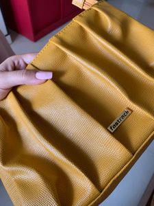 Fastrack shoulder bag - Mustard Yellow