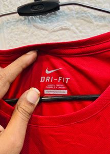 🇺🇸 Nike imported Athletic T-Shirt