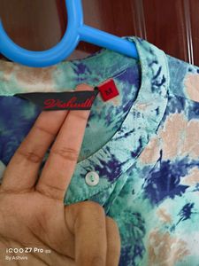 Kurti Or Shrug