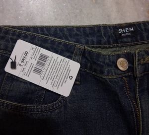 Shein Flared Jeans - New with Tag