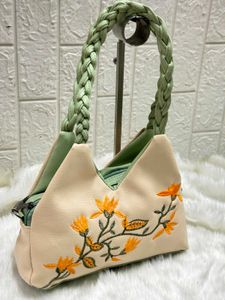 NEW ARRIVAL*HANDY+SLING Two MAIN COMPARTMENT
