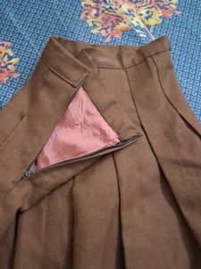brown pleated mini skirt