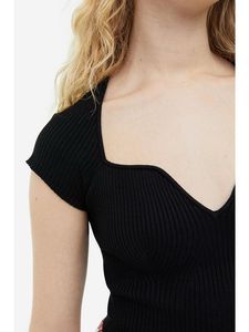🎉SALE🖤H&amp;M Sweetheart neck Rib-knit Top (New)