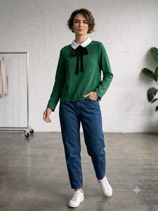 Chic Green Scalloped Blouse with Bow