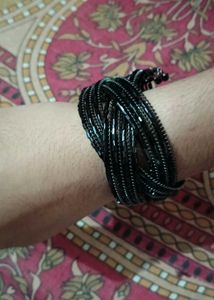 Elegant Black Beaded Bracelet