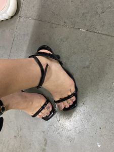 Chic Black Flats