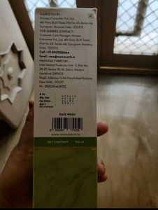 Mamaearth Charcoal Face Wash