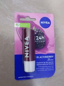 Nivea Blackberry Shine Lip Balm