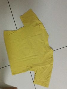 Yellow Graphic Print Cropped T-Shirt