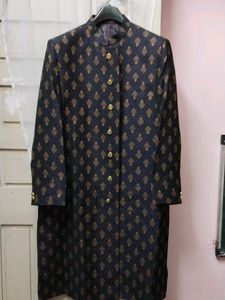 Men's Black &amp; Gold Jacquard Sherwani