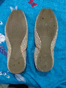 Sparkling Ethnic Juttis/Mojaris