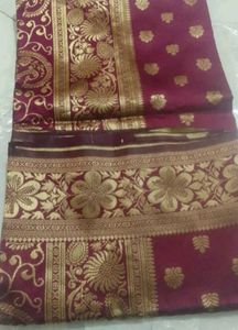 New Exquisite Red &amp; Gold Silk Saree