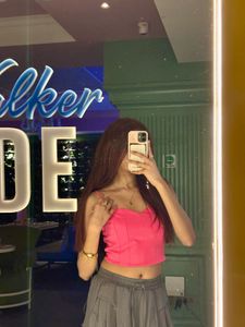 pink crop top