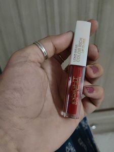 Insight Long Wear Color Rich Lip Gloss