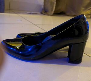 cute Black Patent Block Heels