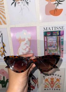 Chic Leopard Print Cat-Eye Sunglasses