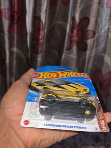 Hot Wheels Lamborghini Huracan Sterrato
