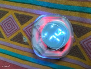 colour changing earbuds