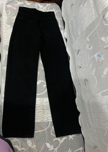 Black Staright Leg Denim Jeans