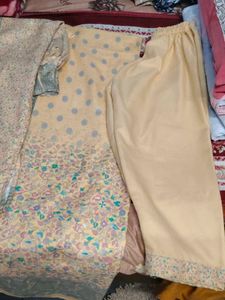 Beautiful  yellow    fleece cotton  Floral Kurta S