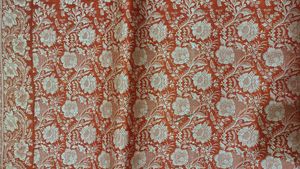Elegant coral saare
