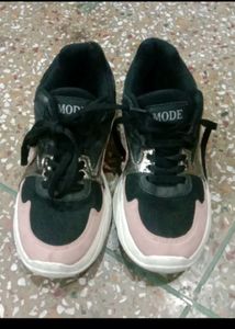 Women Redtape Shoes