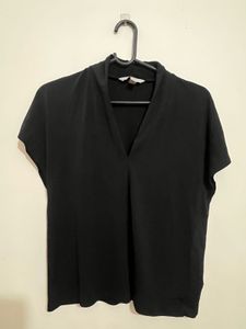 Chic Black V-Neck Top