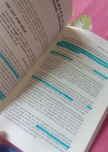 Book "I AM A MOM NOW".