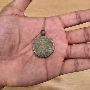 Vintage Floral Pendant Necklace