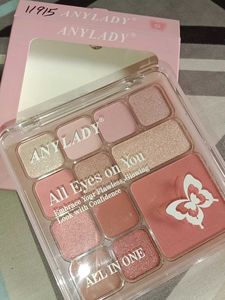 Multi-Shade Eyeshadow Palette