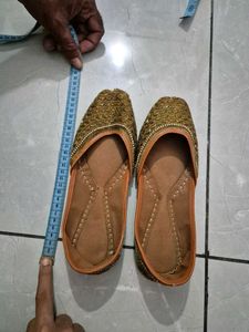 Gold Embellished Indian Juttis
