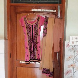 Pink &amp; Black Embroidery Kurta with Dupatta