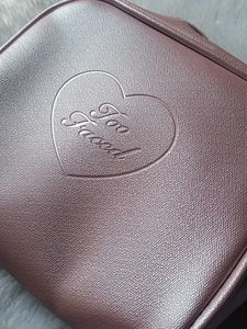 Too Faced Heart Pouch ♥️💕