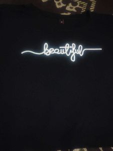 Black T-Shirt 'Beautiful' Print