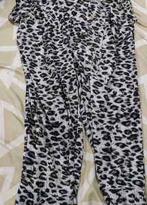 Leopard Print Cropped Pants