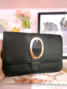 Solid Black Purse👜