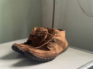 Brown Leather Lace-Up Boots