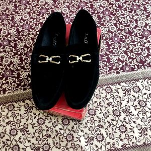 Elegant Black Velvet Loafers