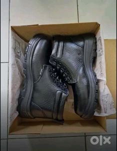 Brand new Lancer Ancle Boots- Size 9, Black